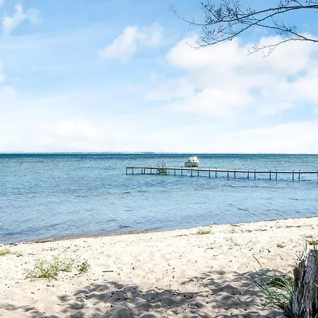 5 Person In Semesterbostad